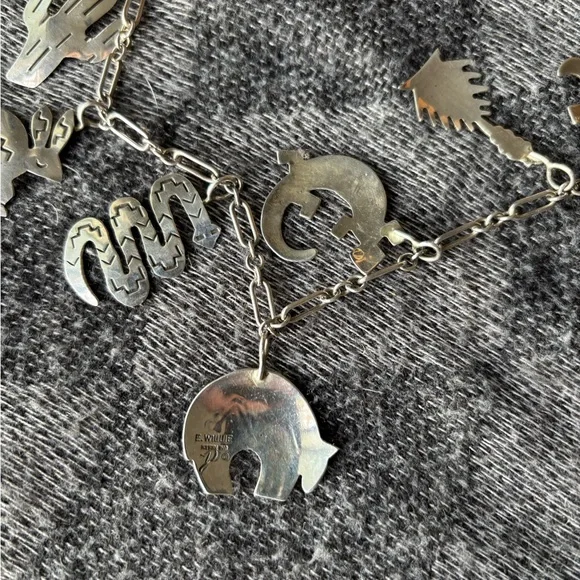 Rare Vintage Willie Family Silver Charm Necklace - Picture 5 of 7